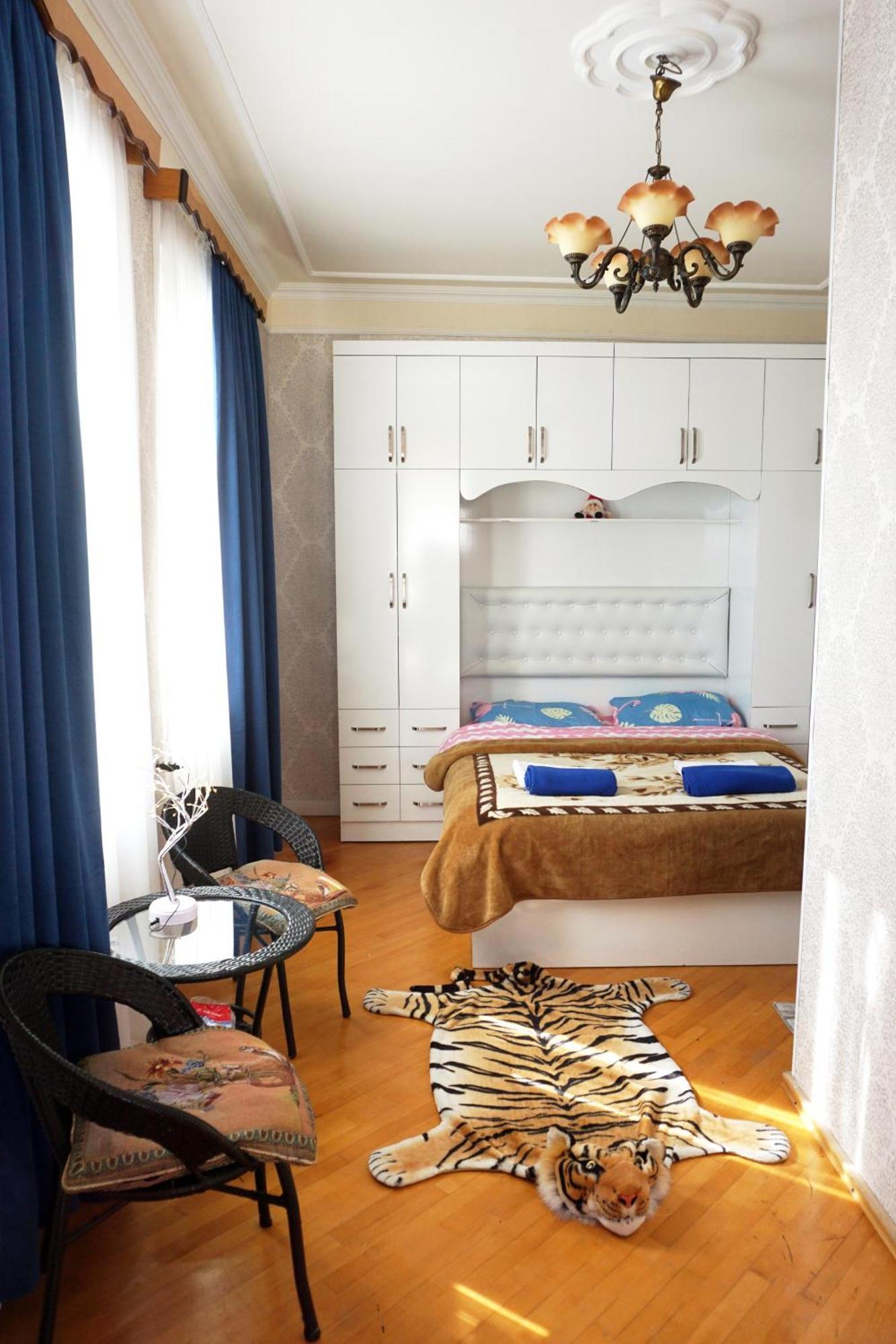 Belas House With Terrace Kutaisi Exterior photo