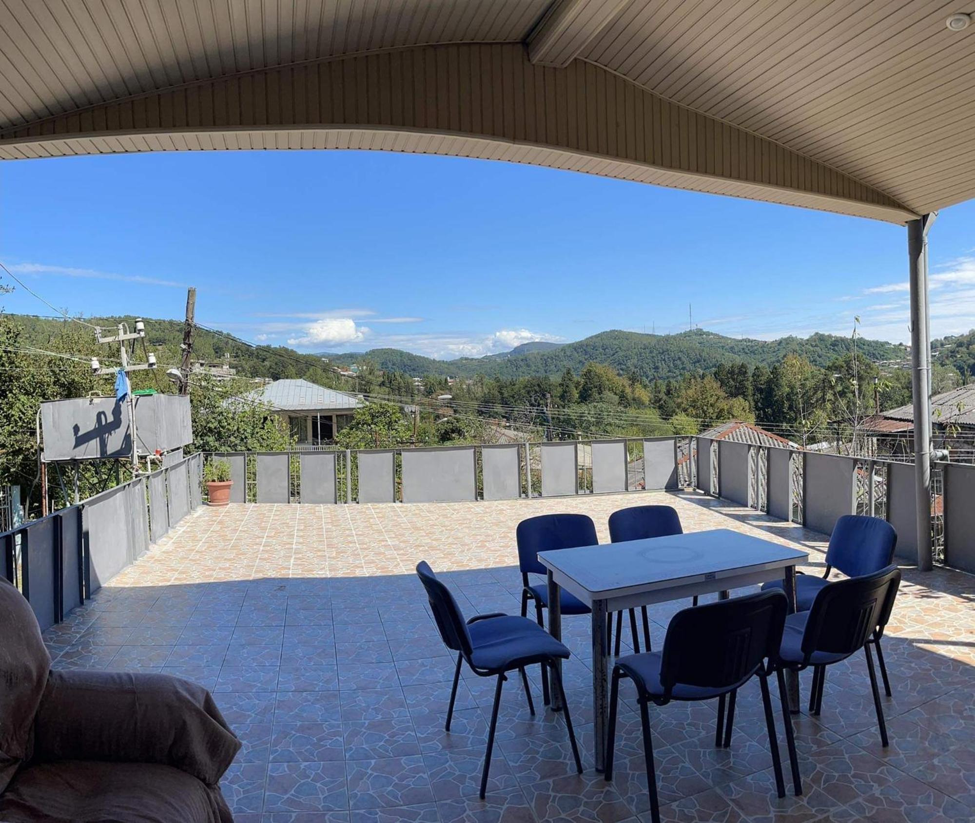 Belas House With Terrace Kutaisi Room photo